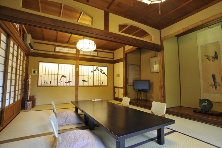 「緑風館」の客室一例