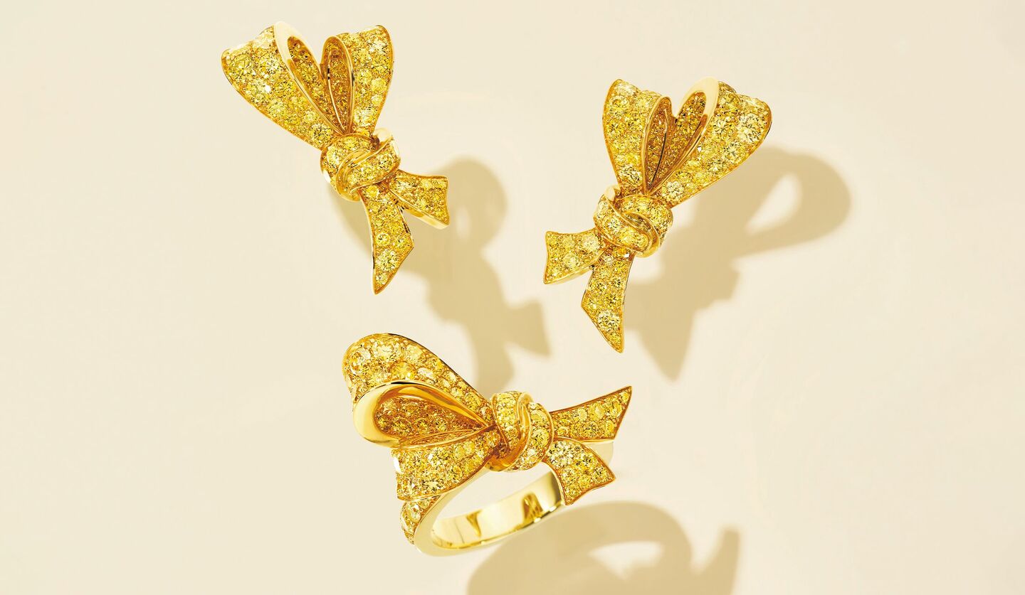 グラフのイヤリングとリング『ティルダズ ボウ』