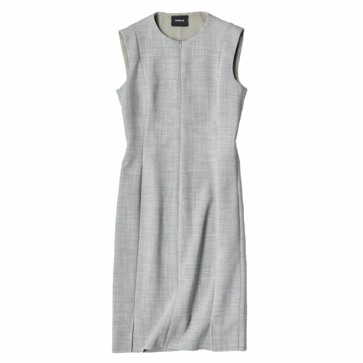 ワンピース￥220,000（アクリスジャパン〈アクリス〉）　[Precious2018年10月号106ページ]