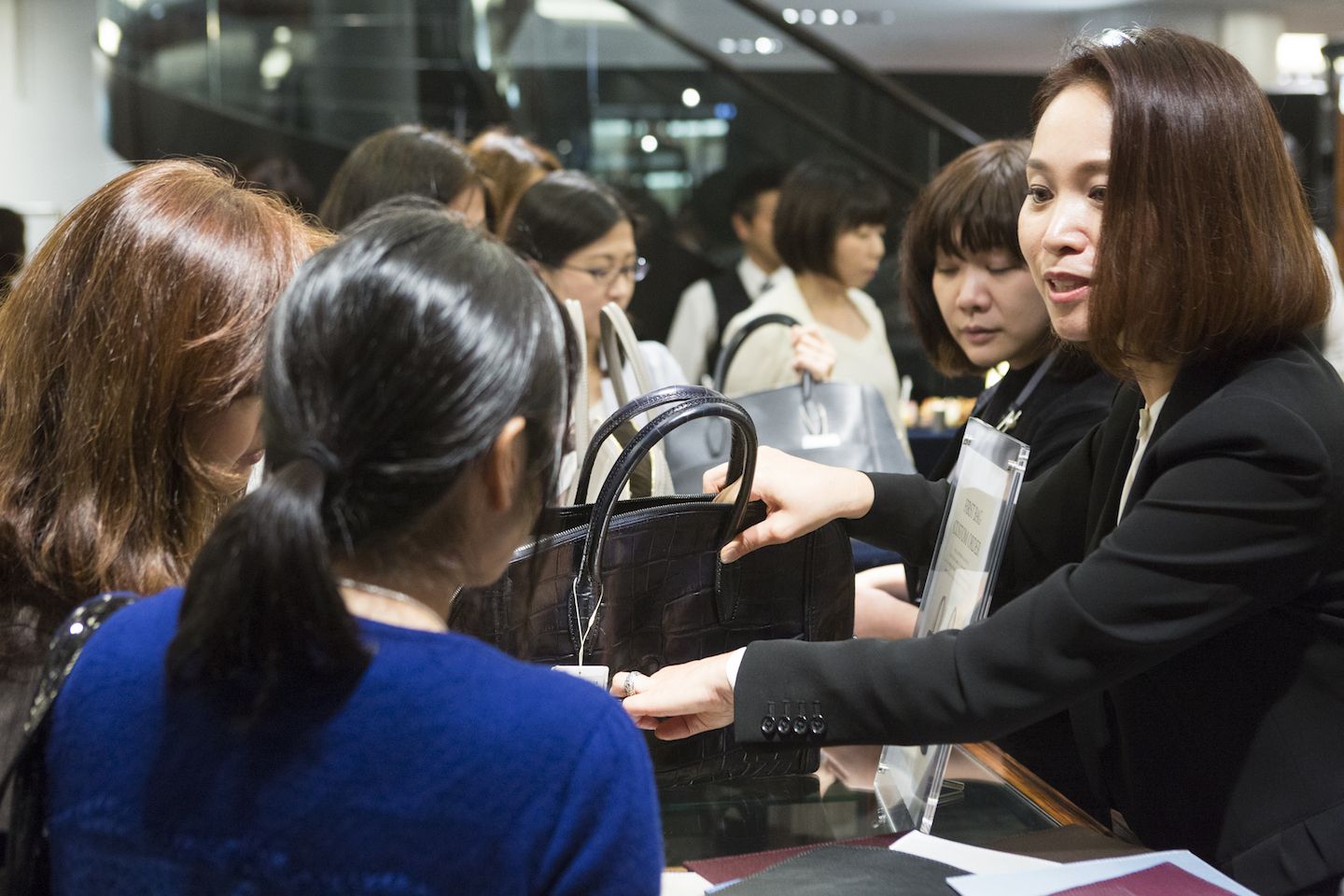 セミナー後に行われた、来場者限定の「ファーストバッグのカラーオーダー会」では、自分オリジナルのカラーオーダーに挑戦される方が続出
