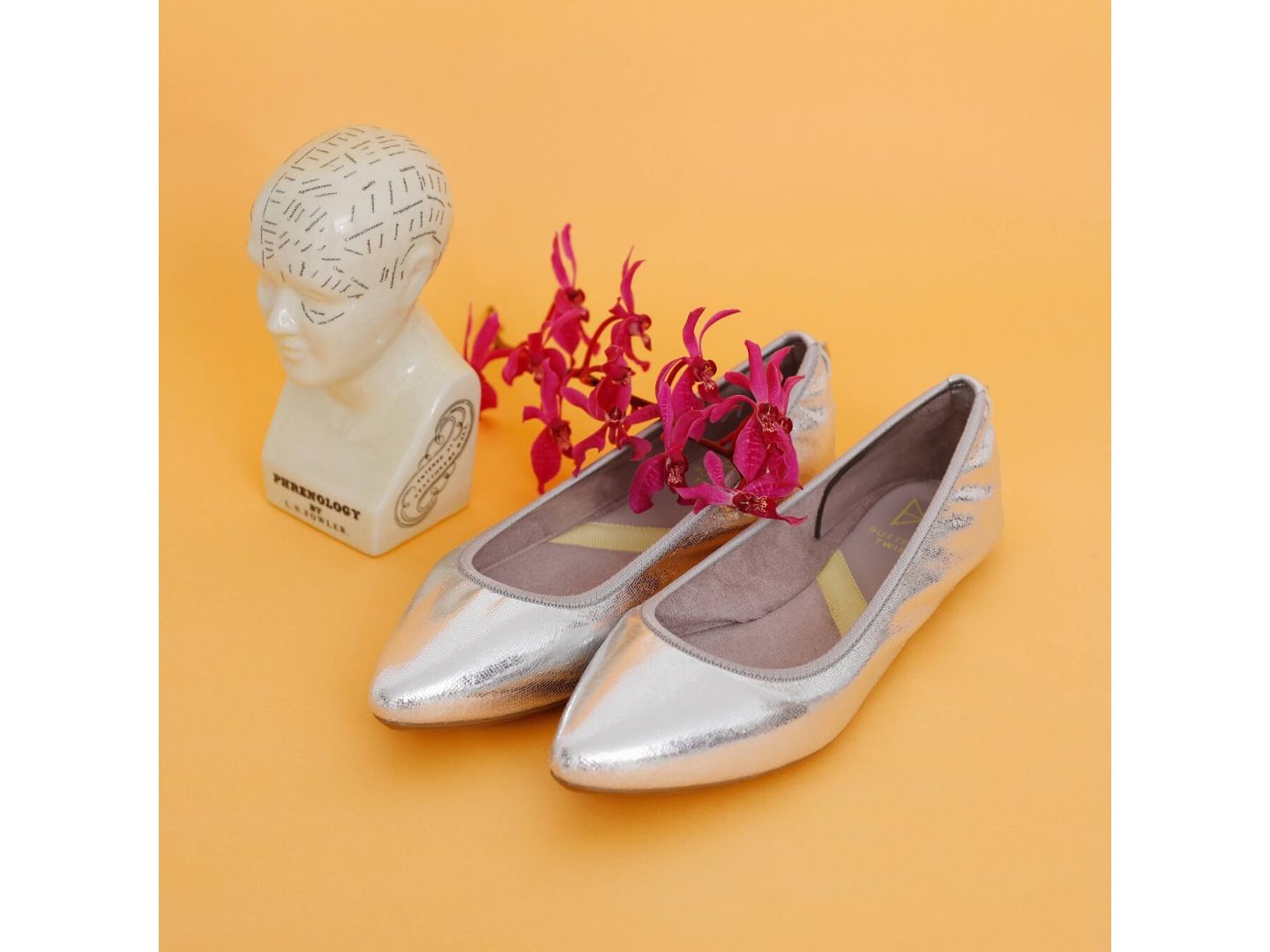 Butterfly Twists 2020年春夏 日本限定・新商品「JANEY_SLV DISCO」イメージ写真。