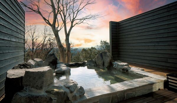 究極の“ととのい”を約束「霧島雲海テラス 銘水の宿 霧の里」|天然温泉と極上サウナで至高のリラクゼーション体験を