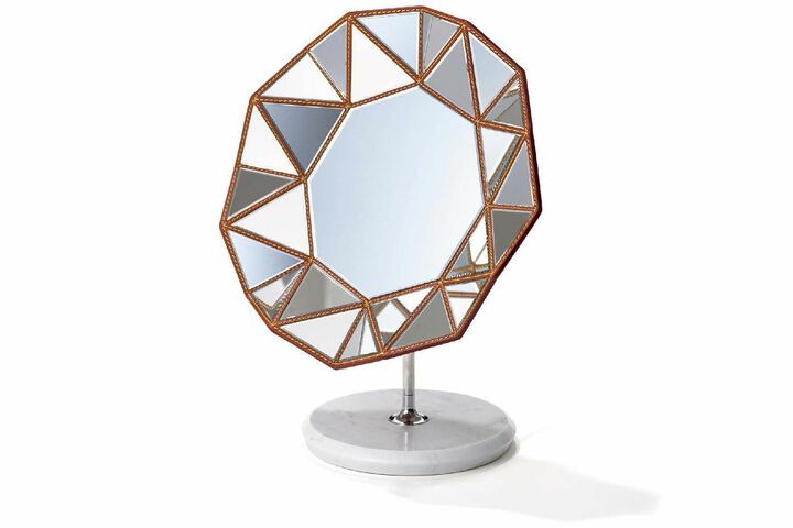 鏡「ダイヤモンド・ミラーPM」￥443,000【直径32cm】（ルイ・ヴィトン）　[Precious2019年6月号97ページ]　