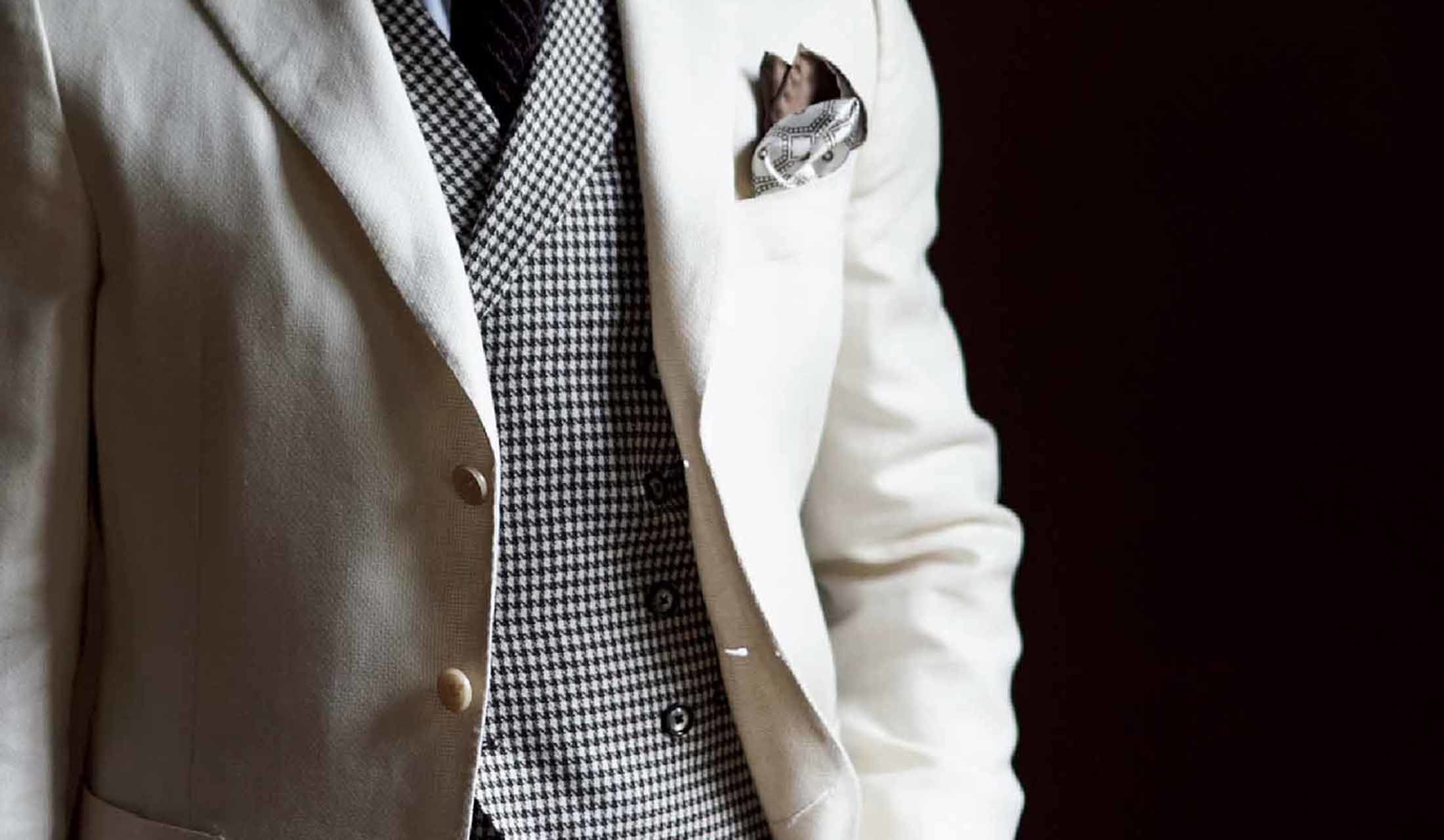 男の色気はシルクで魅せる！ スーツ＆ジャケットコーデ６ | MEN'S 