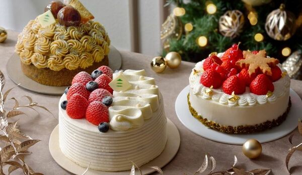 ホテル椿山荘東京の「2025クリスマスケーキ」3種を実食レポート｜完売必至の極上ショートケーキもラインナップ！
