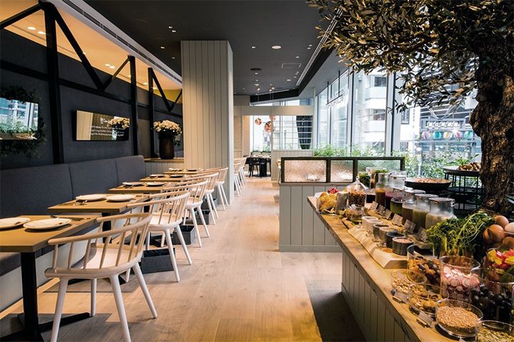 店内にあるサラダ・デリバー