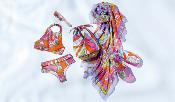 今夏のリゾートスタイルの大本命！「プッチ」のスイムウエアを纏って、たちまち水際のミューズに！