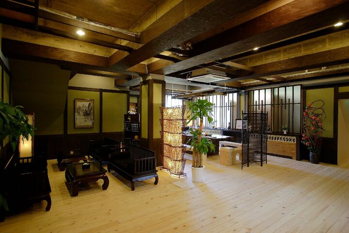 ロビーラウンジ