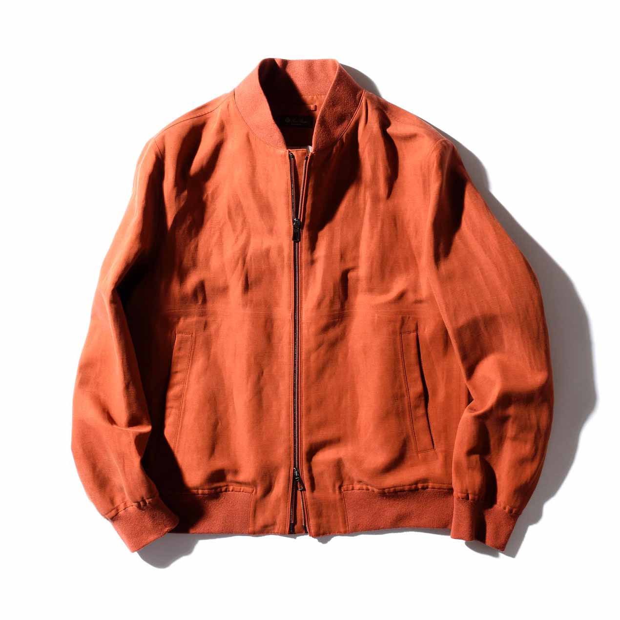 ジャケット¥387,200(ロロ・ピアーナ ジャパン)