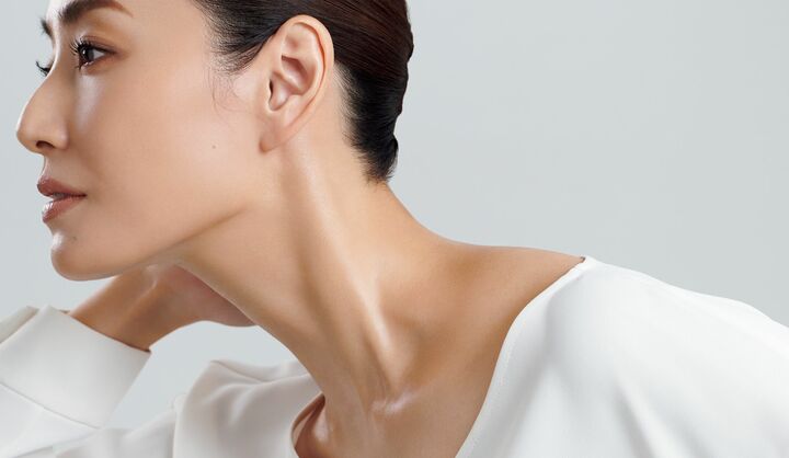 実年齢より老けて見える原因は「首」だった！