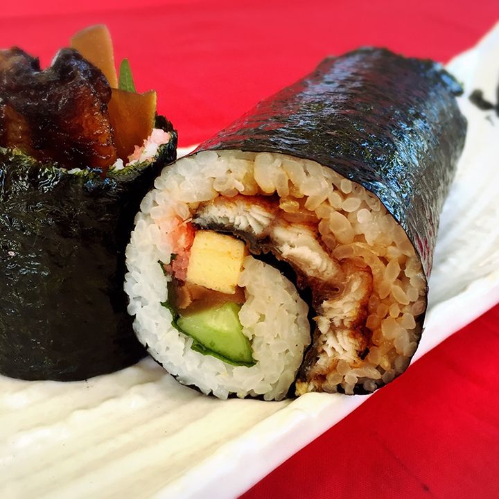 「鰻丸ごと一匹恵方巻」(夏目商店)