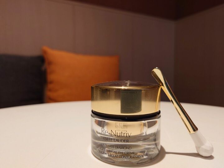 エスティ ローダー リニュートリブ ダイヤモンド AR アイ クリーム 15ml ¥28,600