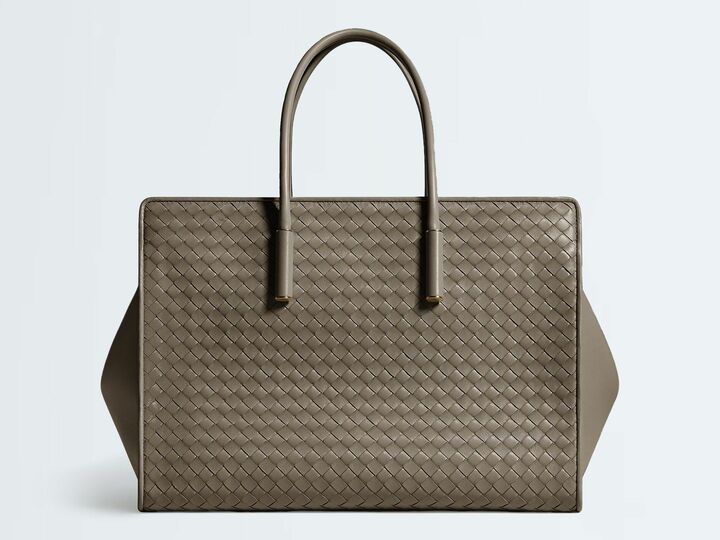「ボッテガ・ヴェネタ」のバッグ『バーバラ』
