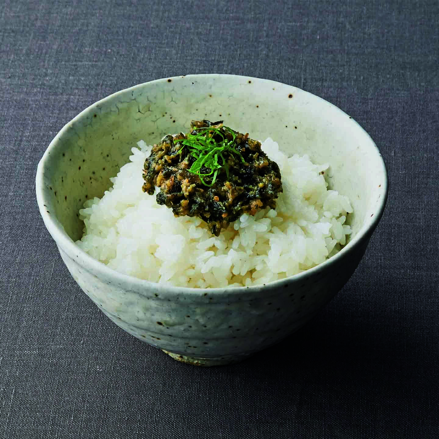 ごはんがすすむ、素朴な大葉味噌
