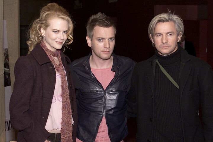 2001年、上映会にて左から出演のニコール・キッドマン、ユアン・マクレガー。