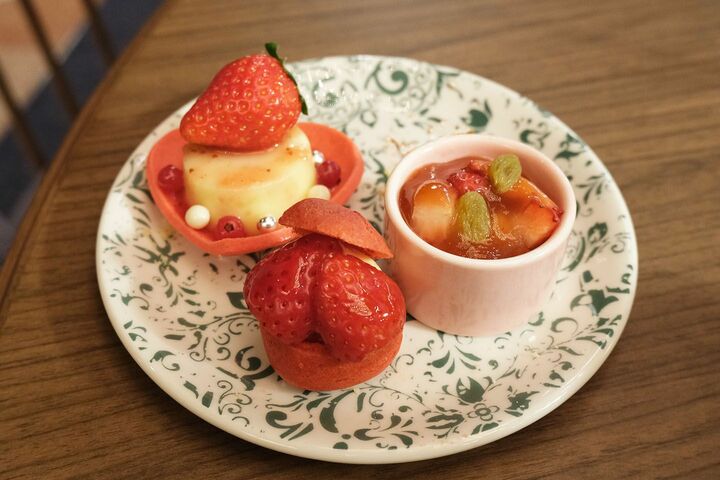ティー_8,いちご_8,スイーツ_8,ホテル_8,東京_8