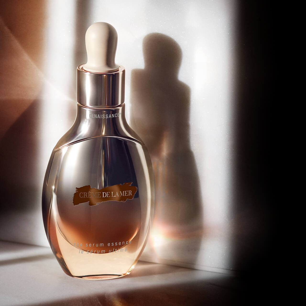 ジェネサンス ドゥ・ラ・メール™ ザ・セラム エッセンス 30mL ¥73,000(税抜)