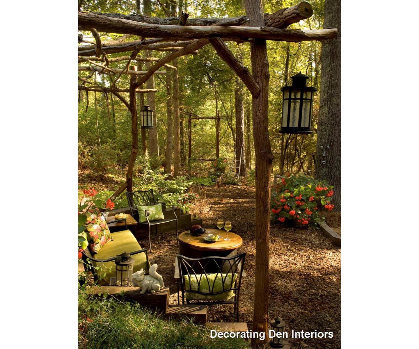 森の中にある隠れ家のようなムードに魅かれました。出展:INSPIRATION & TIPS FOR DECORATING OUTDOOR ROOMS