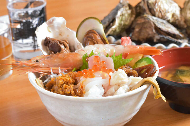 海鮮丼
