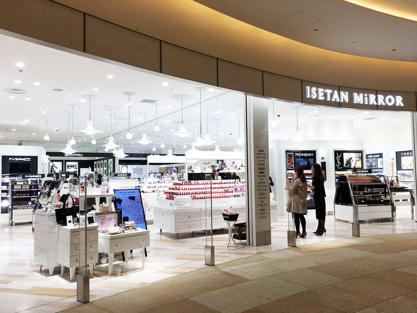 イセタン ミラー 東京ミッドタウン日比谷外観