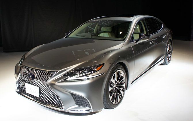 LEXUS-LS