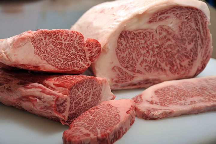 値段は張るけどその分おいしい!ステーキの高級部位の選び方
