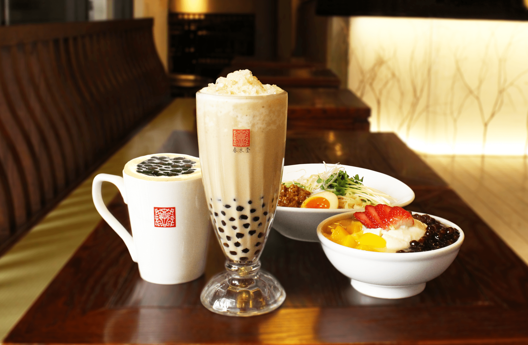 「麻辣排骨担々麺(マーラーパーコータンタンメン)」「五香湯麺(ウーシャンタンメン)」「鶏湯麺(ジータンメン)」をはじめとした人気の麺シリーズ