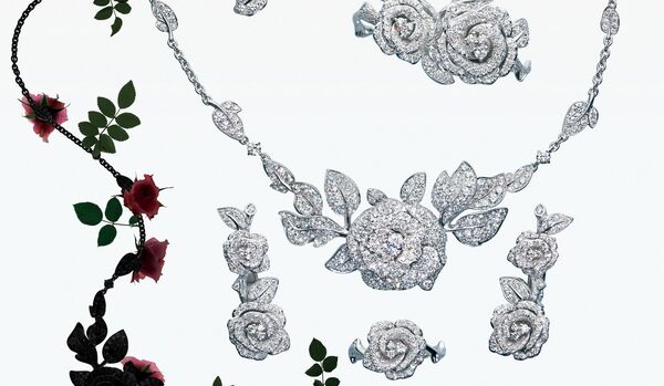 「ディオール」愛と美を象徴する “ダイヤモンドローズ” コレクション『ローズ ディオール バガテル』にフォーカス