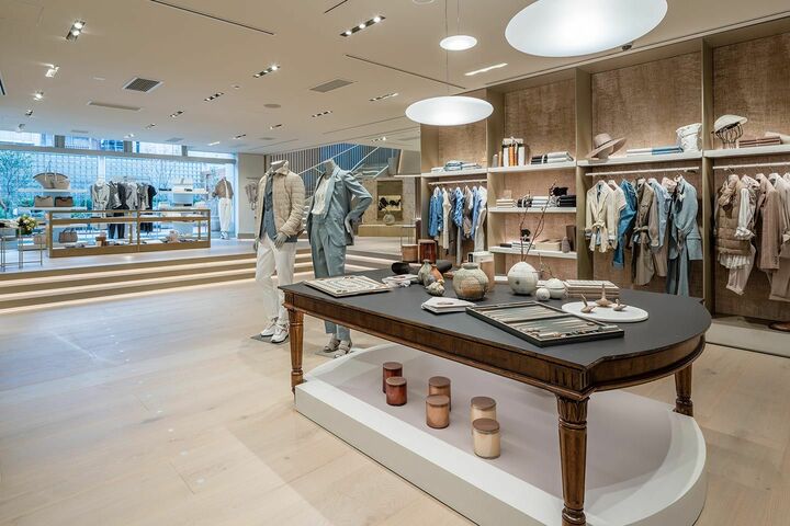 ブルネロ クチネリ表参道店店内1F