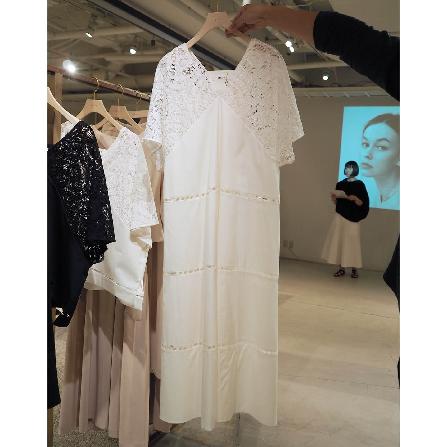 レースワンピース¥68,000(税抜)