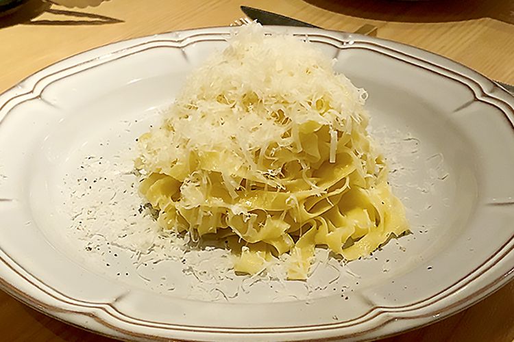 『パスタフレスカ』1,190円(税抜)は、小気味よい歯ごたえの中に小麦の甘みが広がる、繊細な味わい