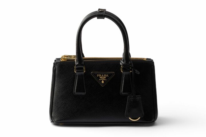 「プラダ」のバッグ『プラダ ガレリア』