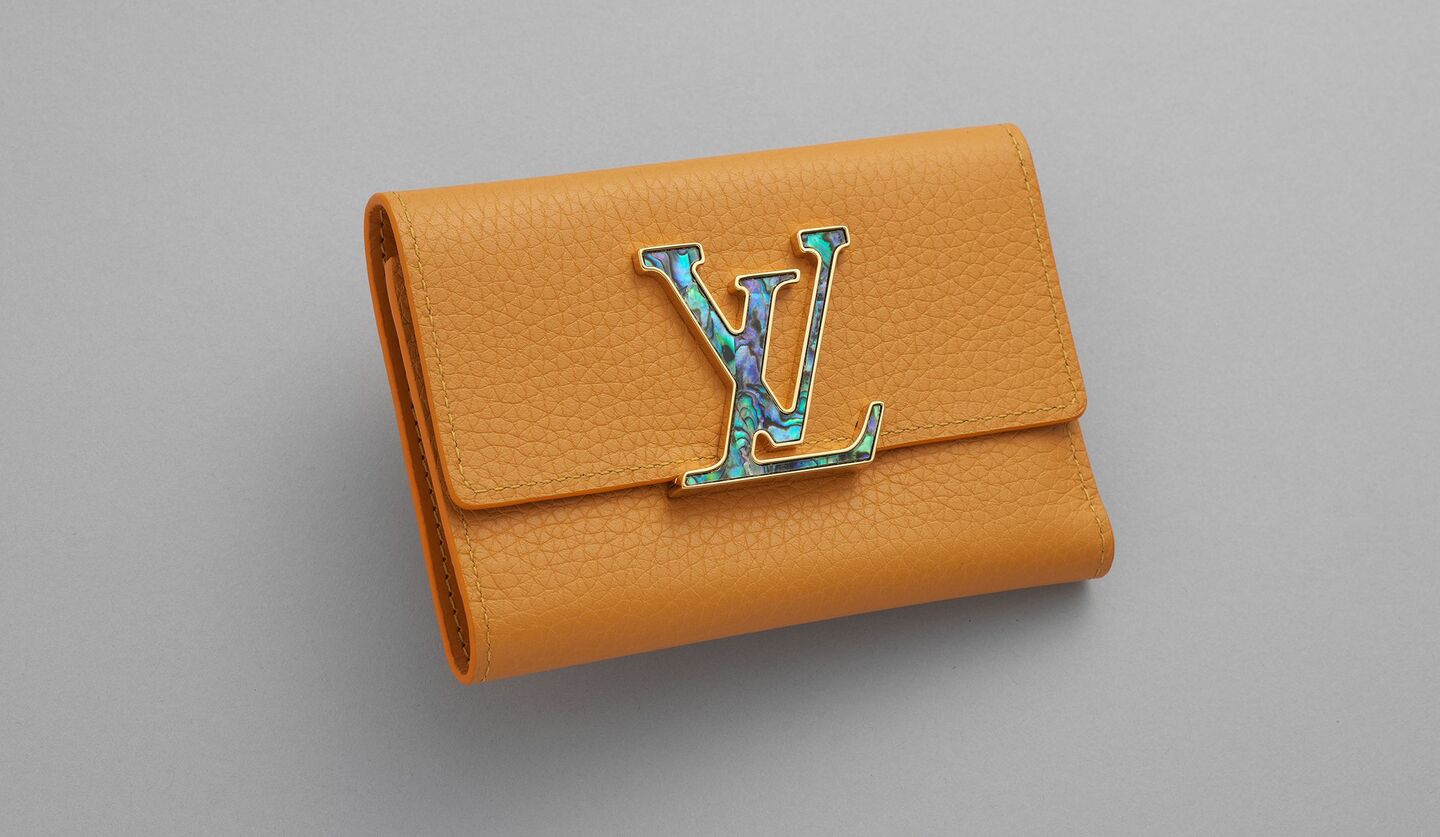 ルイ・ヴィトンの三つ折り財布「ポルトフォイユ・カプシーヌ コンパクト」の新作