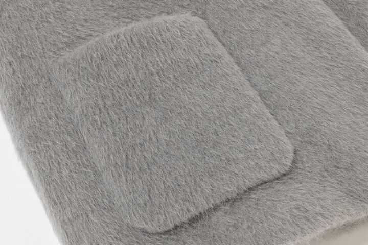 「エブール」の新作アウター