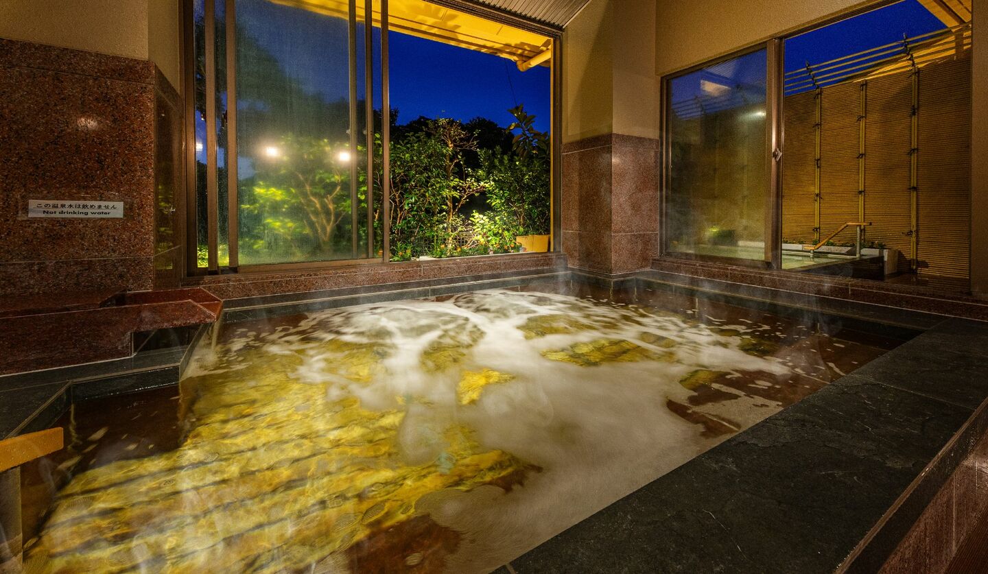 「花しぶき」の露天風呂付き大浴場