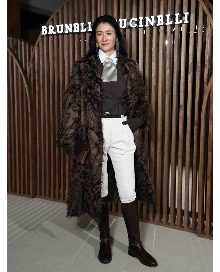 ブルネロ・クチネリ来⽇記念レセプションを訪れた小雪さん