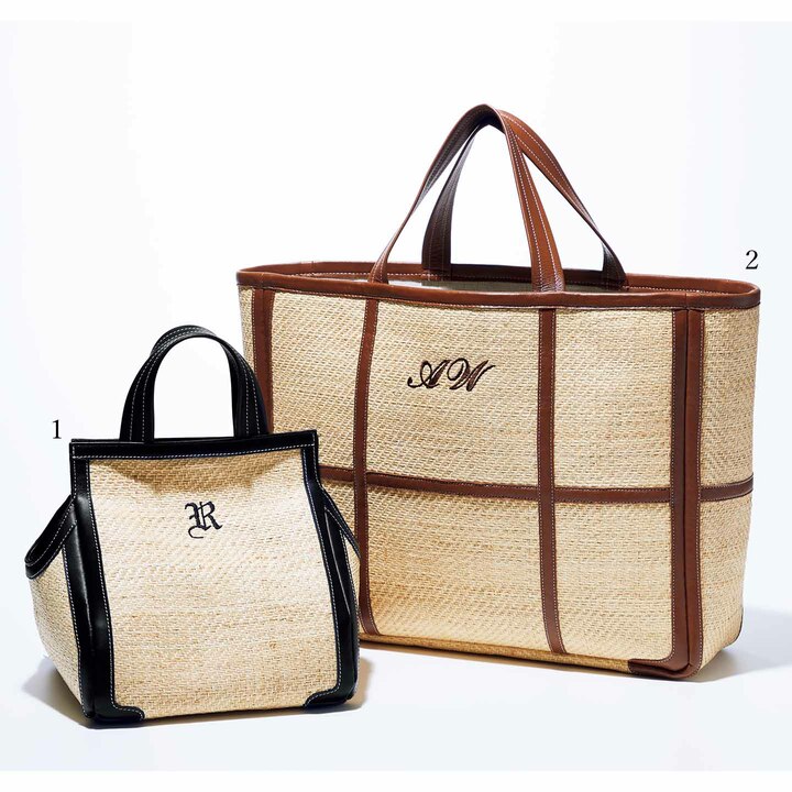 1.『ラフィアトライアングルバッグ』［縦23×横23×マチ23㎝］￥47,800・2.『ワイドラフィアトート』［縦34×横44×マチ15㎝］￥73,600（ロンハーマン〈ラドロー〉）