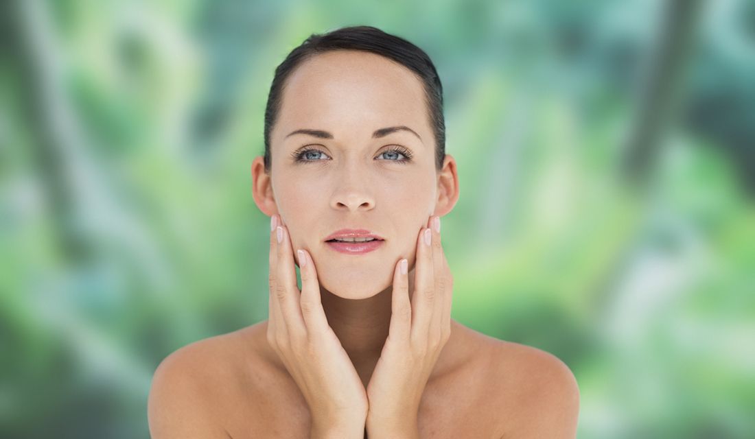 顔がくすんで見える原因を知っていますか 肌がワントーン明るくなる お顔そり の正しい方法 Precious Jp プレシャス