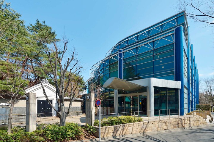 世田谷文学館の外観