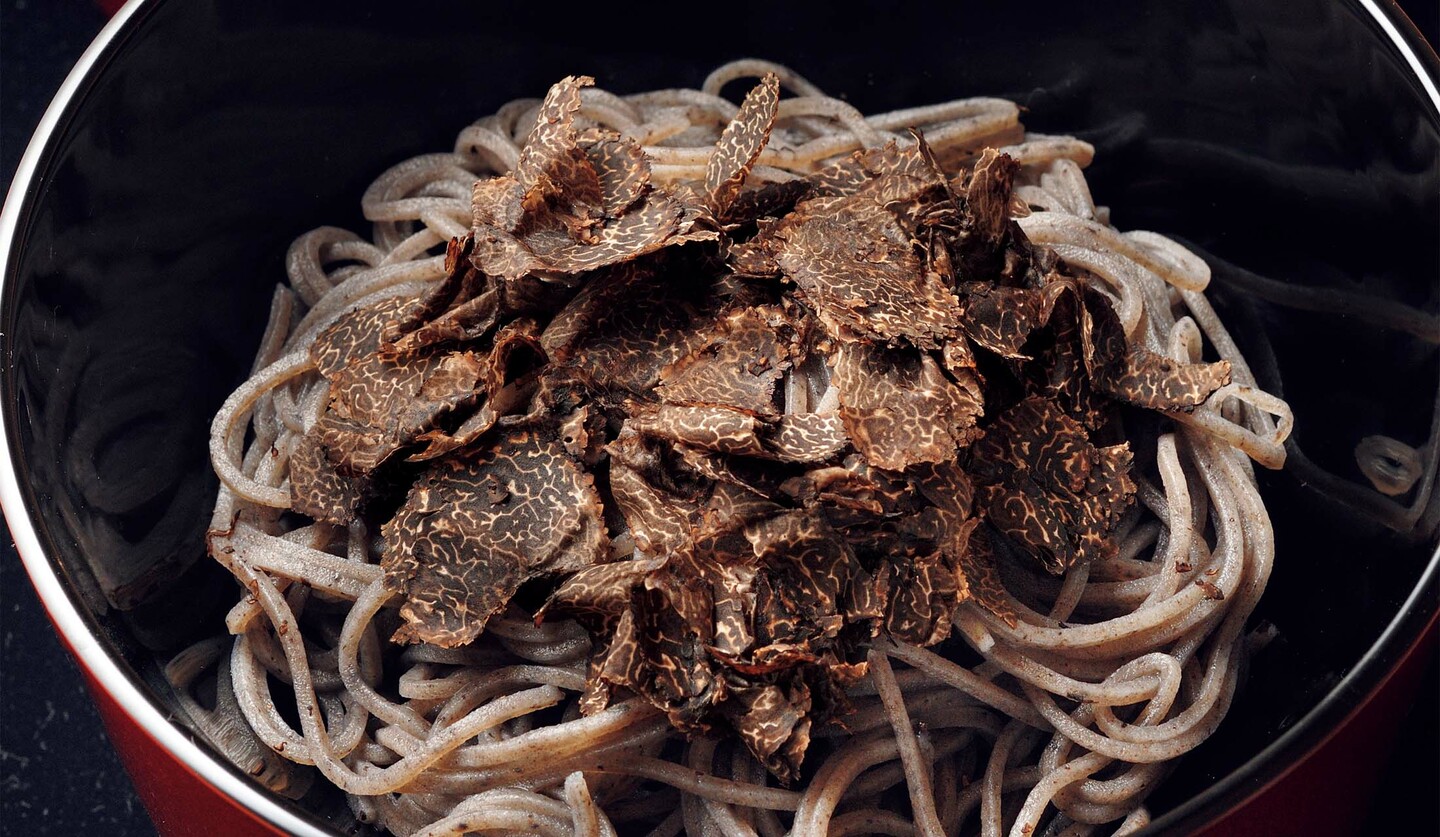 「おきな」のトリュフ蕎麦