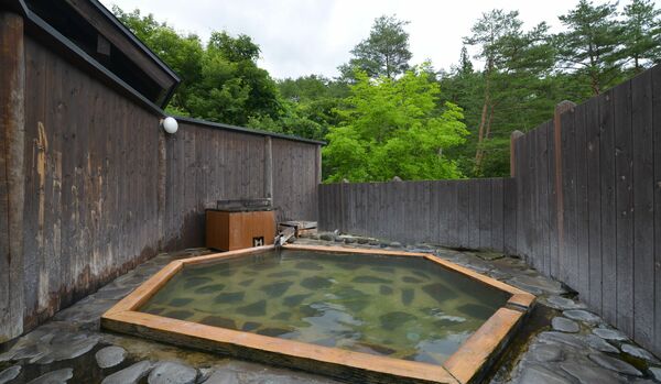 【プロも惚れ込む東北の名湯 vol.4】美容液のような極上の“にゅるとろ”浴感に感動!中山平温泉「うなぎ湯の宿 琢ひで」