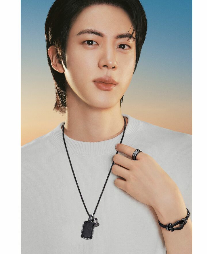 BTSのJIN