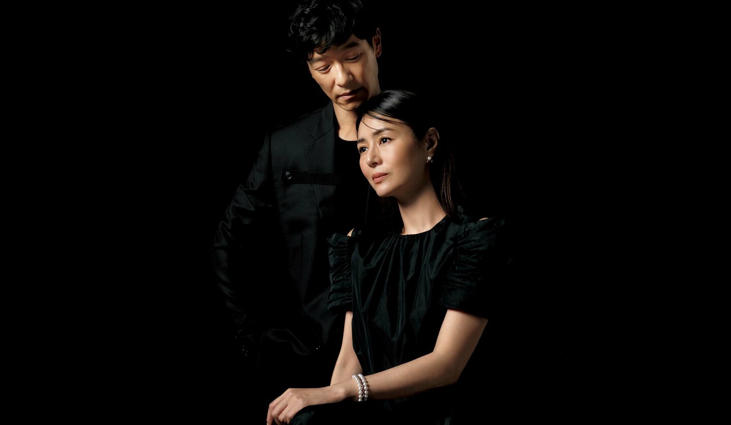 映画『平場の月』の主演を務める堺 雅人さんと井川 遥さん