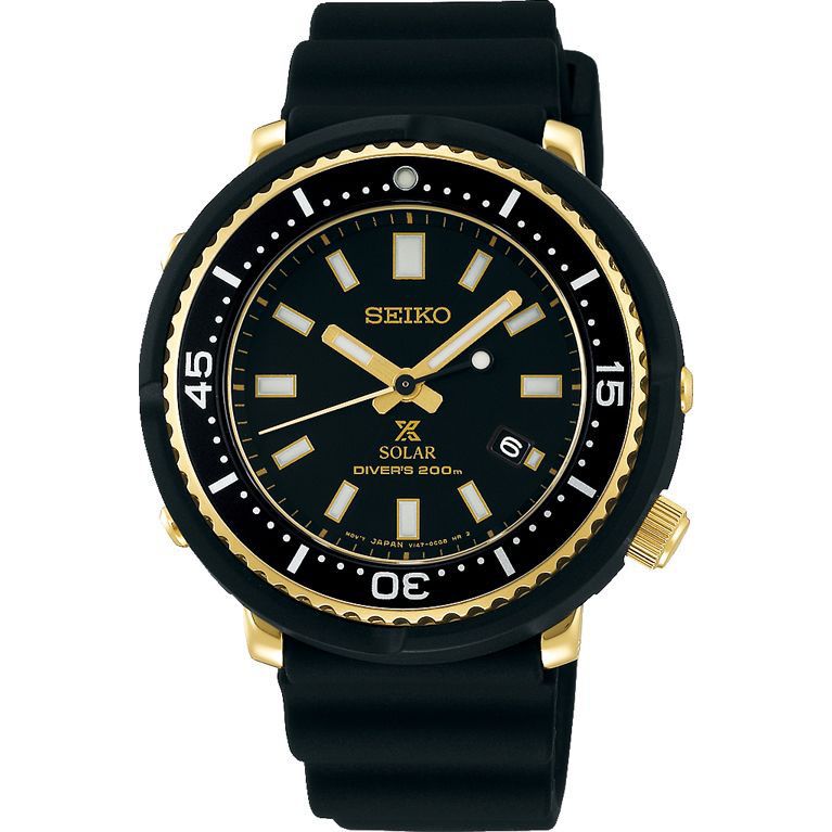 【セイコー プロスペックス『Diver Scuba LOWERCASE Limited Edition UNITED ARROWS Exclusive Model』 】1965年に発売された、国産初のダイバーズウォッチをベースにユナイテッドアローズが別注したモデル。ステンレススチールケースのコーディングには、セイコーダイバーズの歴史で、重要なモデルに用いられてきたゴールドが採用され、クラシカルな雰囲気をかもしだす。●ソーラー(V147)ムーブメント ●ケース径42.7mm×厚さ11.5mm ●200m潜水用防水 ●ステンレススチール(ケース・裏ぶた)、強化プラスチック(プロテクター)¥50,000(ユナイテッド アローズ 銀座店)※限定300本