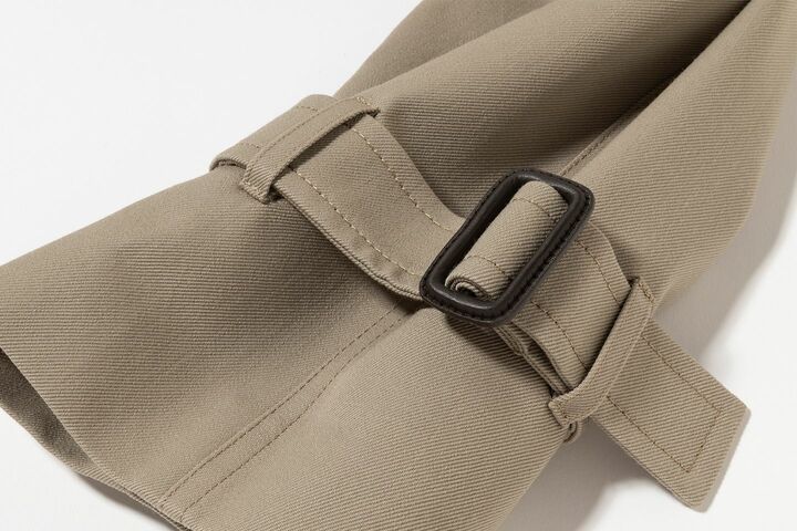 「エステータ」の新作アウター