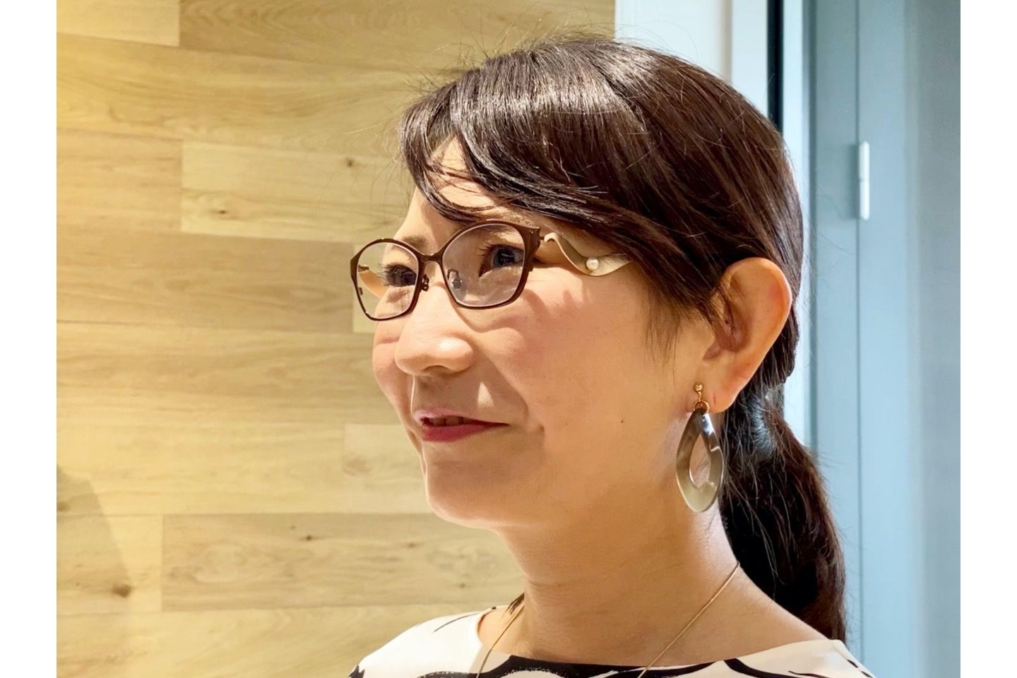 キャリア_3,インタビュー_3,メガネ_1