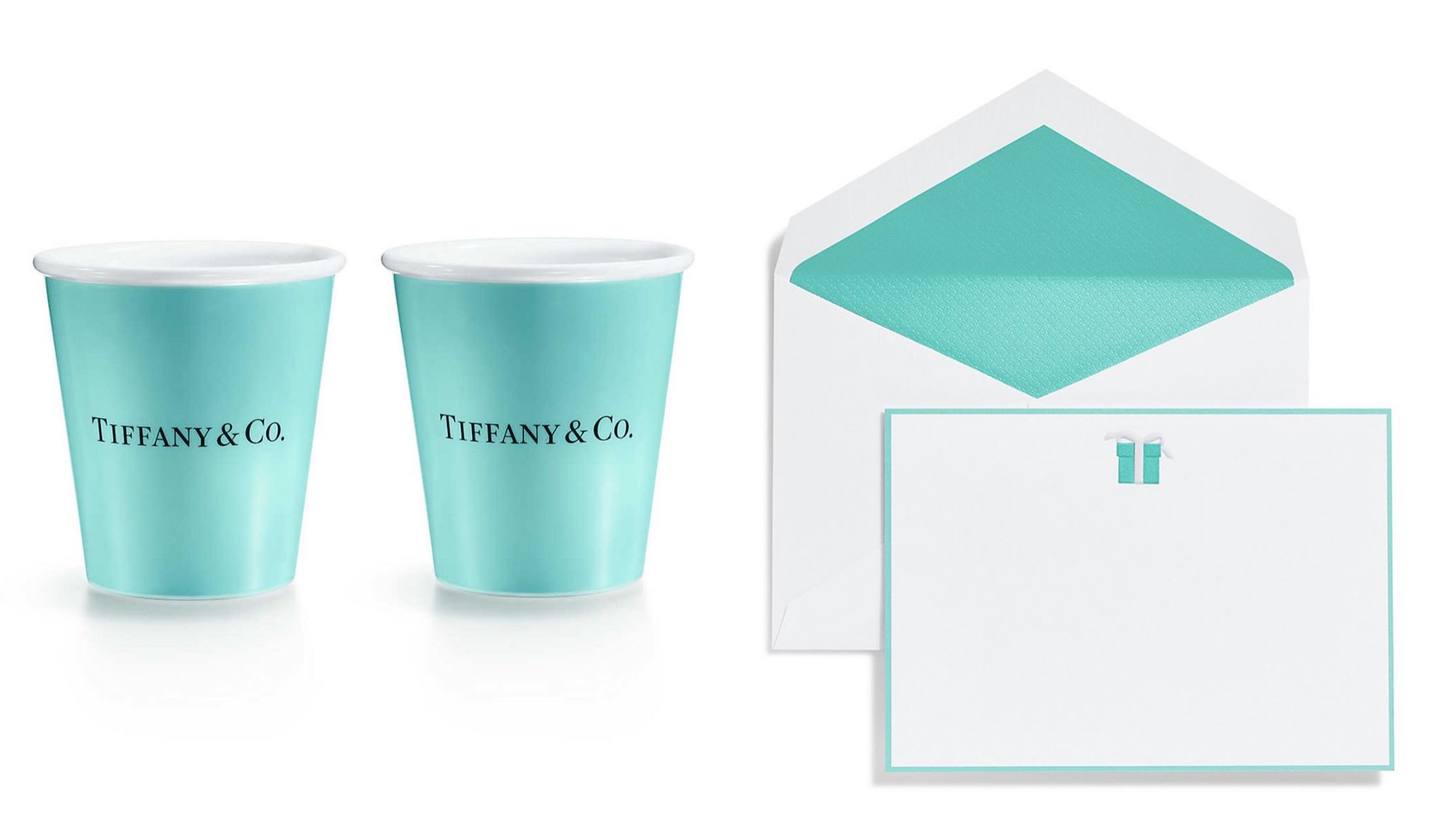 ティファニーのカップと封筒
