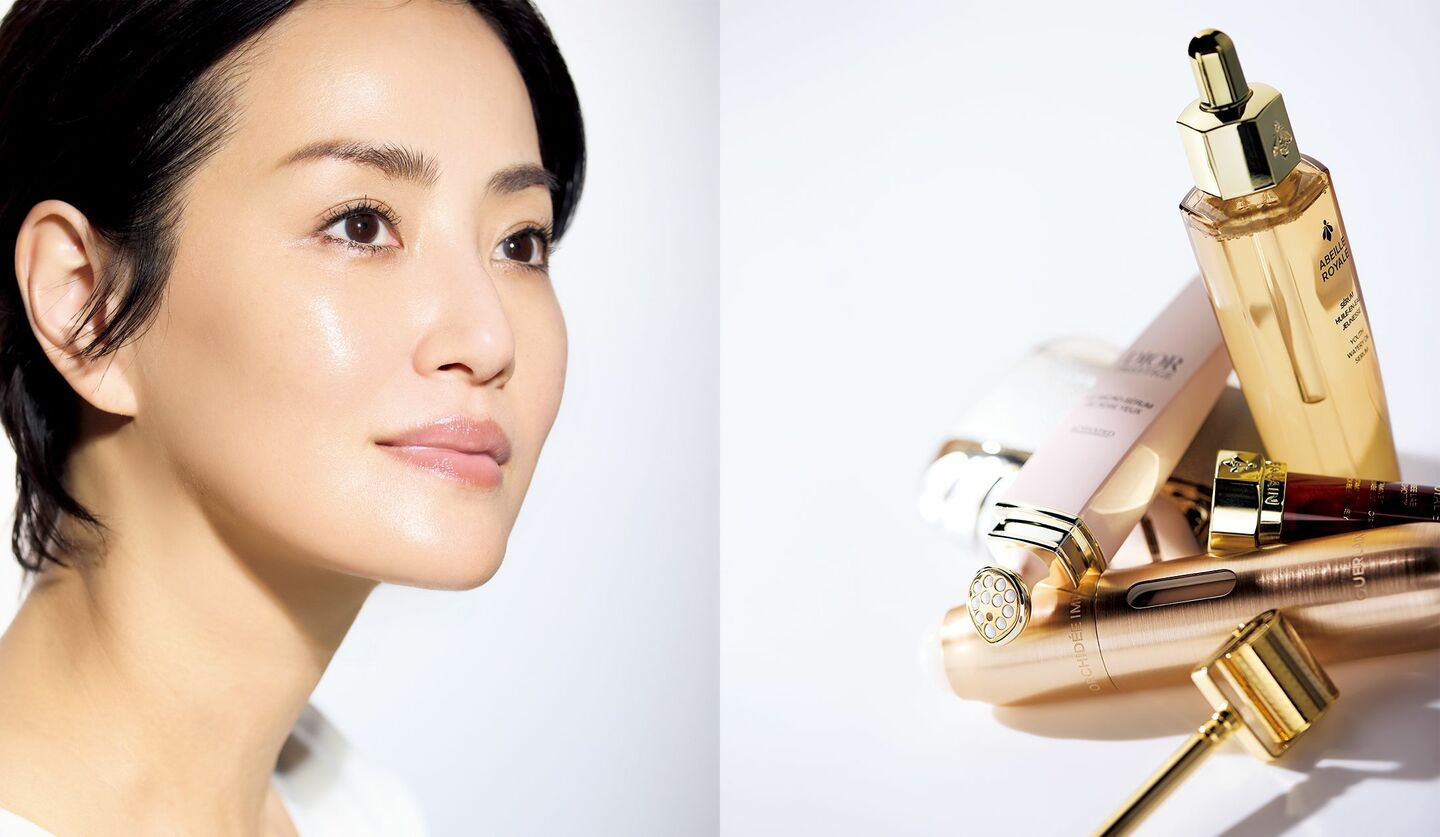 美容液などのアイテムとモデルのアップ
