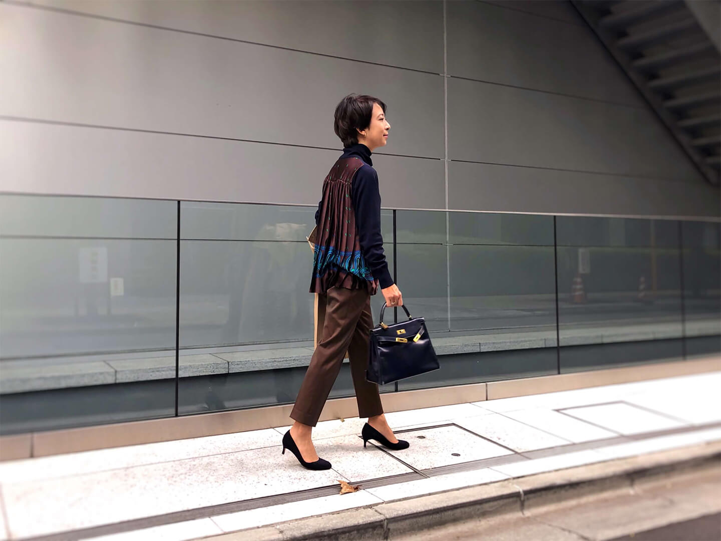 ニット_1,ワイドパンツ_1,バッグ_1,靴_1,ピアス_1