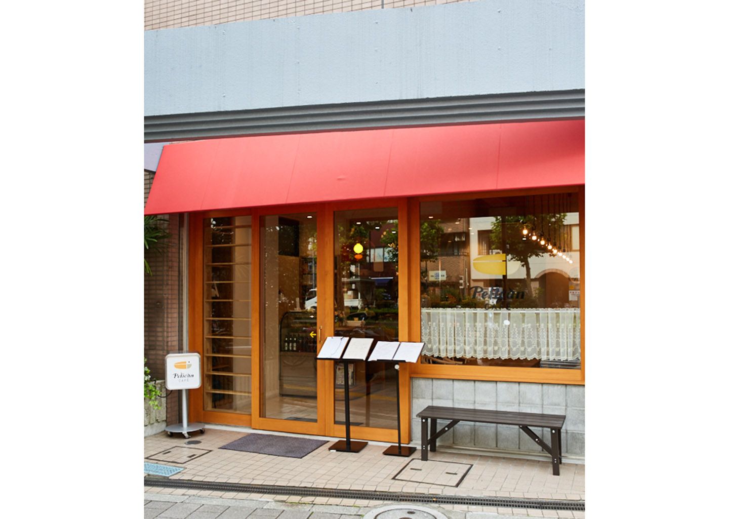 ペリカンカフェ外観